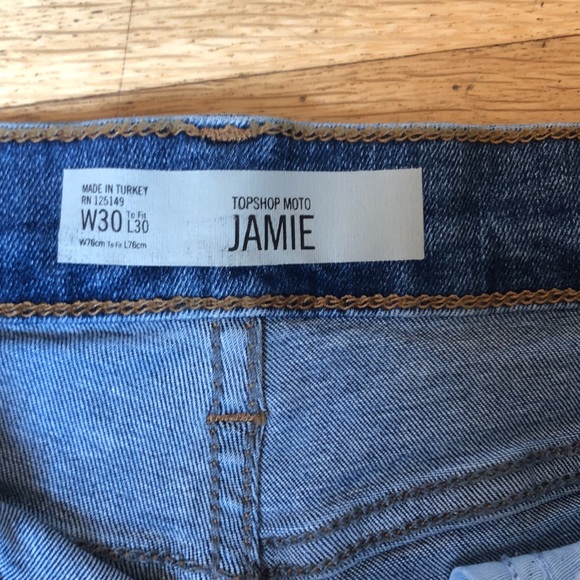 Topshop Moto Jamie embroidered distressed jeans - Picture 3 of 8